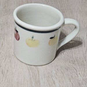 Hartstone Golden Delicious Apples Mug 3 3/4” USA Vintage 1982 Artist Signed #
